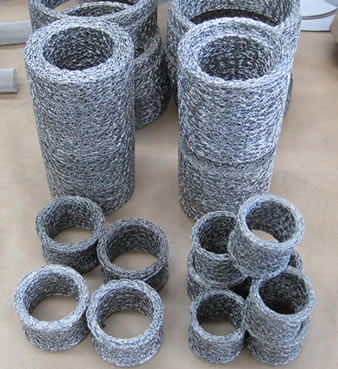 Связанный нержавеющей сталью фильтр ячеистой сети с различными диаметрами и толщиной.