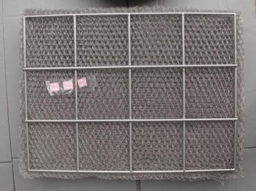 Связанная пусковая площадка демистора сетки в форме прямоугольника с сваренный вокруг решетки штанги.